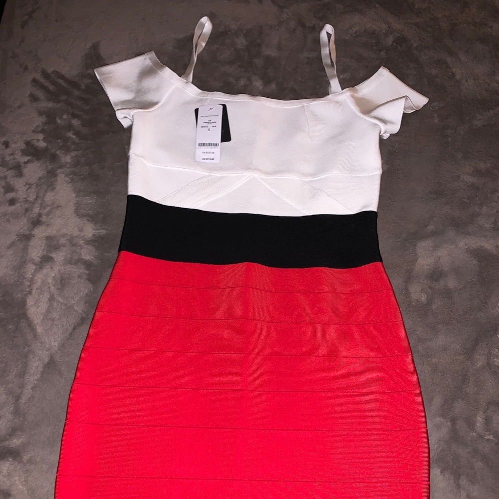 Bebe dress